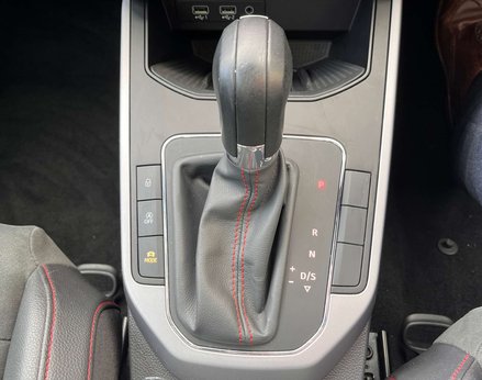 SEAT Arona 1.0 Arona FR Sport TSi Semi-Auto 5dr 63