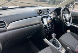 Suzuki Vitara 1.6 SZ-T AUTOMATIC 29