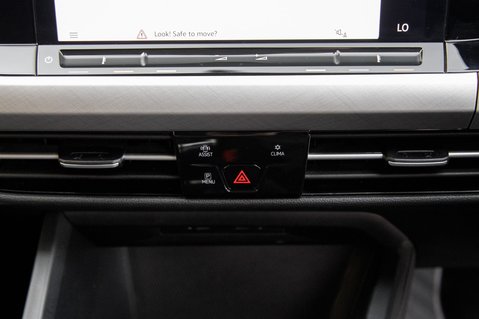 Volkswagen Golf LIFE TSI 39