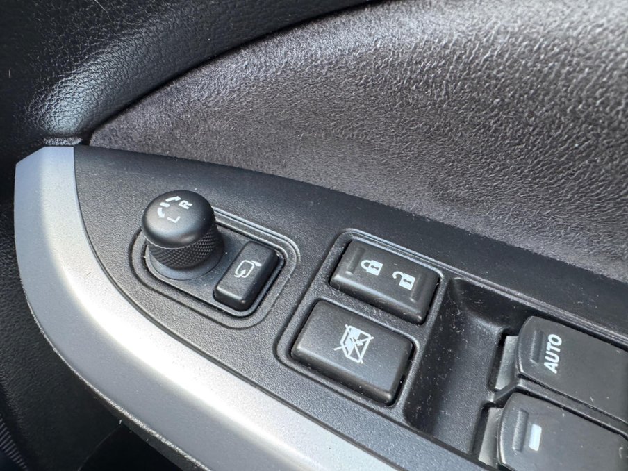 2015 Suzuki Vitara — image 34