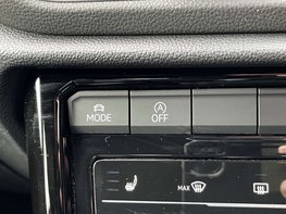 Volkswagen T-Roc 1.5 T-Roc R-Line TSI Semi-Auto 5dr 51