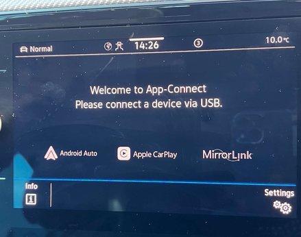 Volkswagen Passat 1.5 Passat R-Line TSi Evo 5dr 42