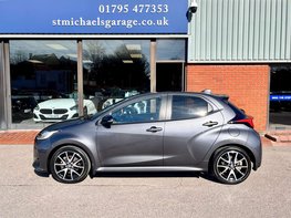 Toyota Yaris 1.5 Yaris Dynamic HEV CVT 5dr 11