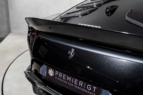 Ferrari 812 Competizione DELIVERY MILEAGE. SIGNATURES ON ENGINE BAY. AIRBRUSHED SHIELDS. CARPLAY. 57
