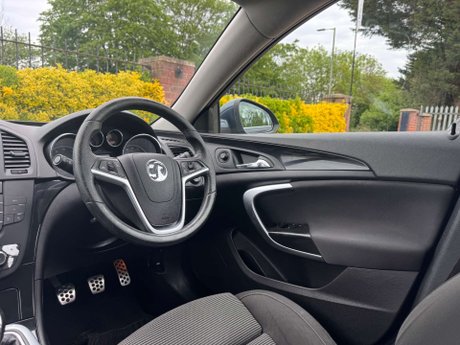 Vauxhall Insignia 1.8 Insignia SRi 5dr 23
