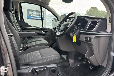 Ford Transit Custom 300 L2 H2 Limited 130 ps Panel Van 19