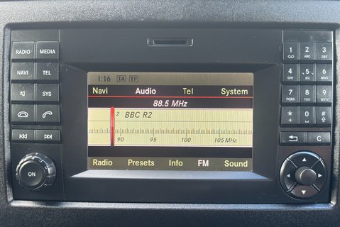 Mercedes-Benz Sprinter 319 V6 Cdi Lwb Hr Panel Van - Air Con / Twin Side Doors / Rear Camera 27