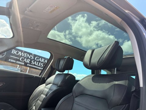 Renault Scenic 1.2 Scenic Signature Nav TCe 5dr 38