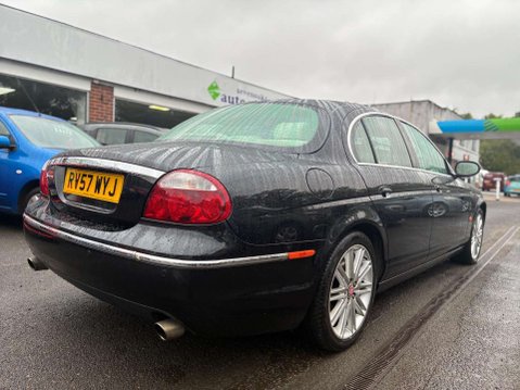 Jaguar S-Type 2.7D V6 SE Saloon 4dr Diesel Automatic (179 g/km, 206 bhp) 4