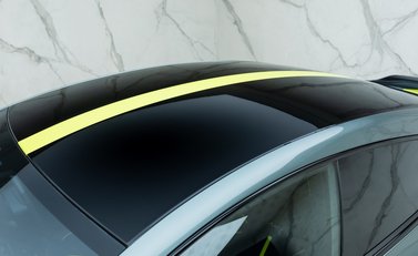 Aston Martin Rapide AMR V12 40