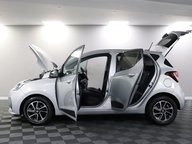 Hyundai i10 PREMIUM 6