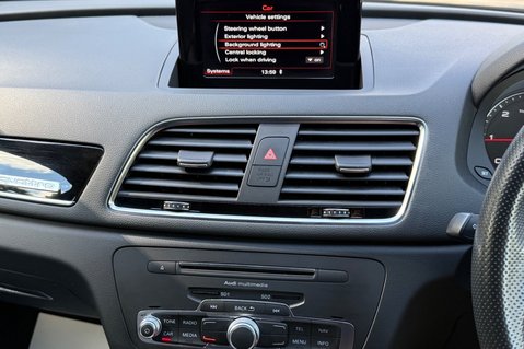 Audi Q3 TDI QUATTRO BLACK EDITION 44