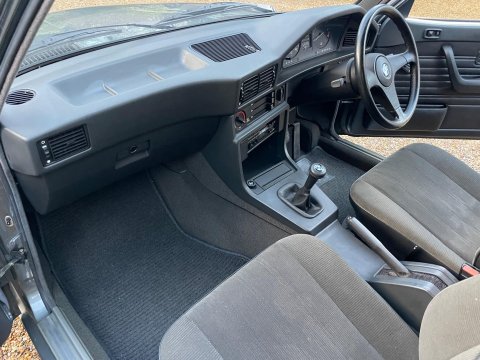 BMW 5 Series E28 518i Saloon 47