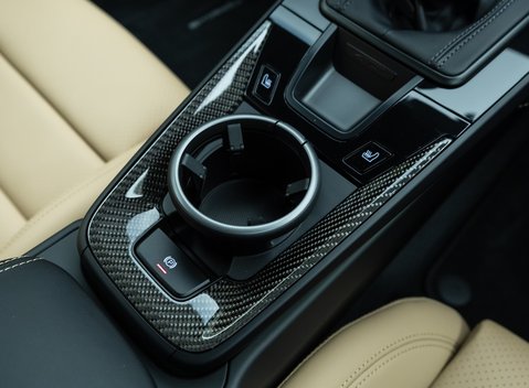 Porsche 911 GT3 TOURING (992) 25