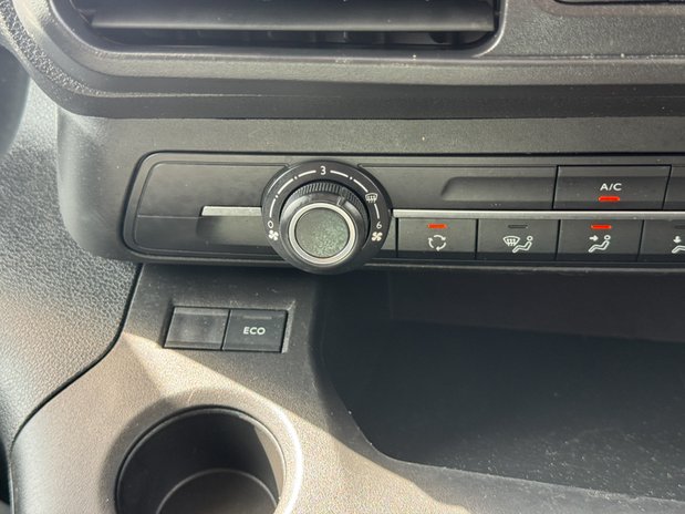 Peugeot Partner AUTO SWB L1H1 Low Roof Asphalt Air Con Alloys Sensors Cam EURO 6 NO VAT 35