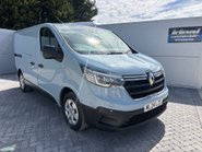 Renault Trafic SL28 Business Plus 130 ps dCi - Twin Side Loading Doors 6