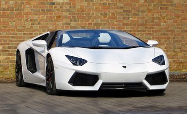 Lamborghini Aventador LP 700-4 Roadster 1