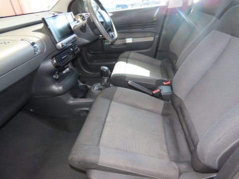 Citroen C4 Cactus PURETECH FEEL 11