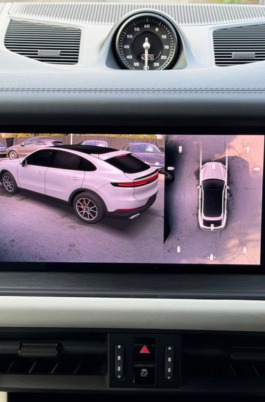Porsche Cayenne V6 E-HYBRID BLACK EDITION -MATRIX LEDS -360 CAMS -WHITE LEATHER INTERIOR 