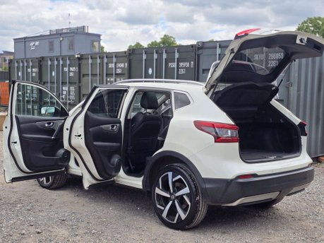 Nissan Qashqai 1.3 DIG-T Tekna SUV 5dr Petrol DCT Auto Euro 6 (s/s) (160 ps) 8
