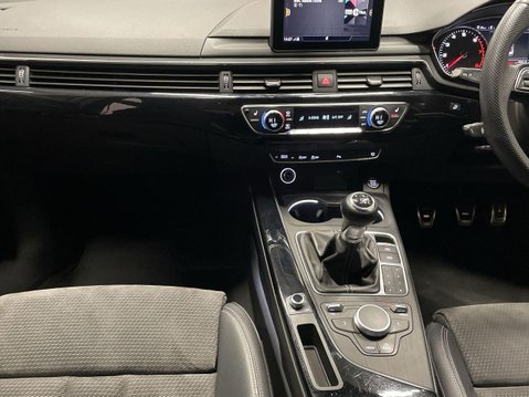 Audi A4 2.0 TFSI 35 Black Edition Saloon 4dr Petrol Manual Euro 6 (s/s) (150 ps) 45