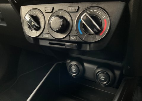 Suzuki Swift SZ-T DUALJET SHVS MHEV 17