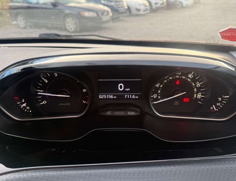 Peugeot 208 1.2 208 GT Line S/S 5dr 11