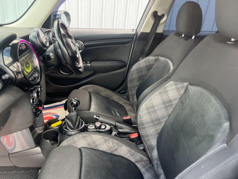 Mini Hatch 1.5 Cooper D Euro 6 (s/s) 5dr 37