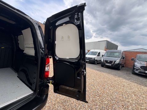 Toyota Proace City 1.5 Proace City Icon 8