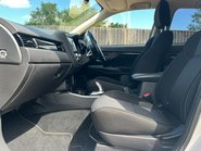 Mitsubishi Outlander PHEV DESIGN 3