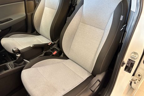 Hyundai i20 1.2 Blue Drive SE Hatchback 5dr Petrol Manual Euro 6 (s/s) (84 ps) 65