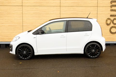 Volkswagen Up R-LINE 10