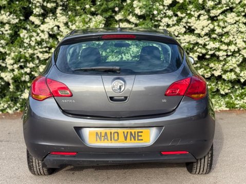 Vauxhall Astra 1.6 16v Exclusiv Euro 5 5dr 5