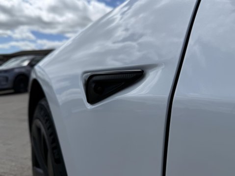 Tesla Model 3 (Dual Motor) Long Range Saloon 4dr Electric Auto 4WDE (346 ps) 46