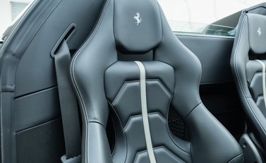 Ferrari 488 Spider 15