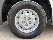 Peugeot Boxer 335 2.2 Hdi 130 ps Crew Cab Tipper - Air Con - Ex MOD 30