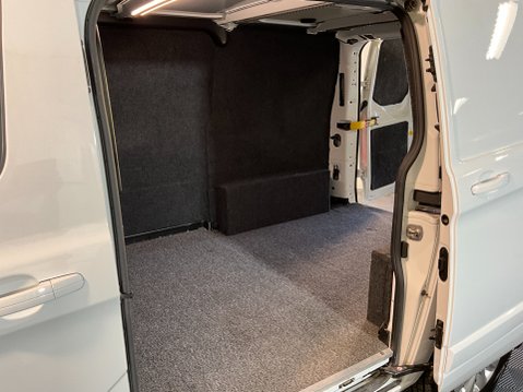 Ford Transit Custom 300 LIMITED P/V ECOBLUE 8