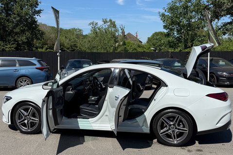 Mercedes-Benz CLA Class CLA 220 D AMG LINE PREMIUM PLUS - PANORAMIC ROOF 17