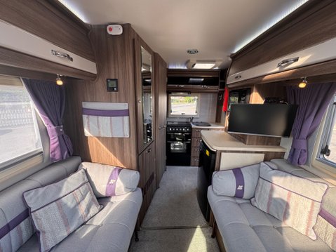 Autosleeper Bourton 13