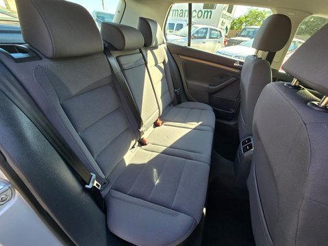 Volkswagen Golf SE 18