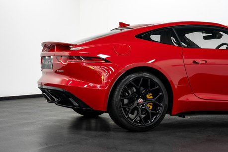 Jaguar F-Type 2.0i GPF R-Dynamic Coupe 2dr Petrol Auto Euro 6 (s/s) (300 ps) 38