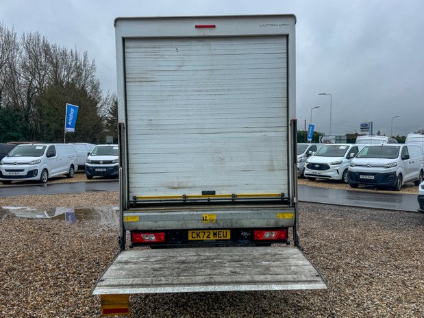 Ford Transit LUTON XLWB L4 Trend 350 130ps Tail Lift EURO 6 SELECT 8