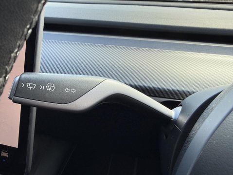 Tesla Model Y (Dual Motor) Long Range SUV 5dr Electric Auto 4WDE (384 bhp) 35