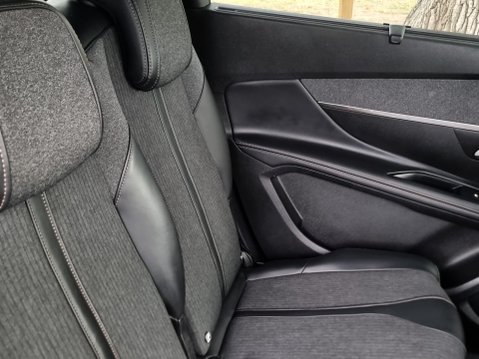 Peugeot 5008 PURETECH S/S GT LINE 32