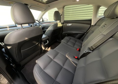 MG IM6 100kWh LAUNCH EDITION AWD 12