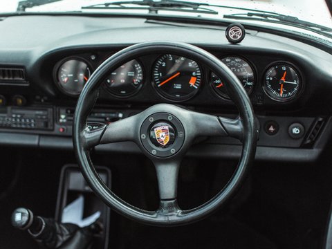 Porsche 911 CARRERA 3.2 TARGA 3