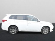 Mitsubishi Outlander PHEV DYNAMIC SAFETY 3