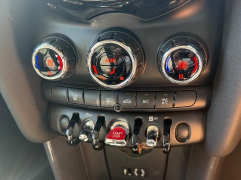 Mini Hatch COOPER 33