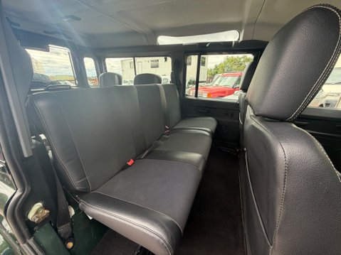 Land Rover Defender 110 TD5 XS STATION WAGON 15