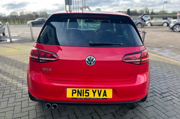 Volkswagen Golf 2.0 TDI BlueMotion Tech GTD 5 Door 10